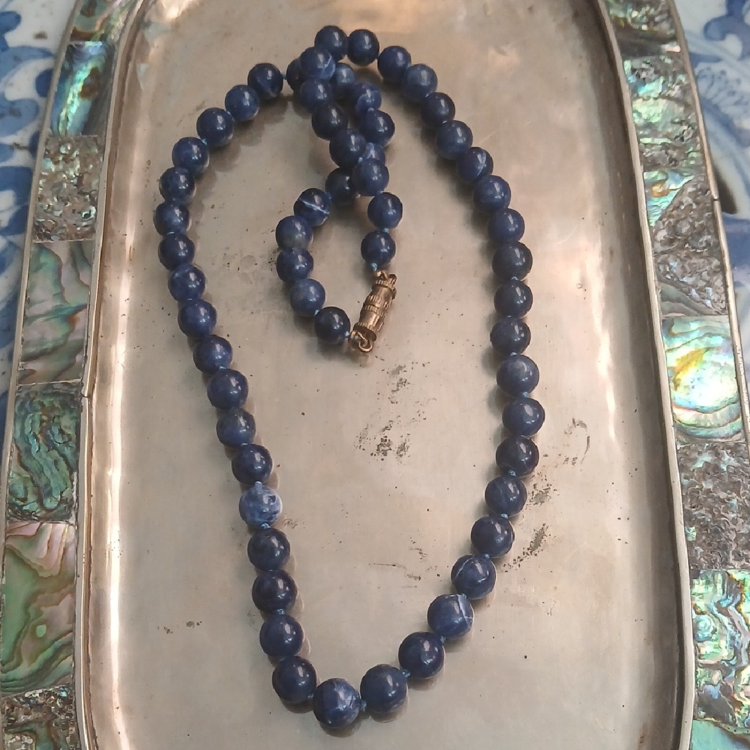 Elegant Untreated Blue Sapphire 8mm Beaded Necklace